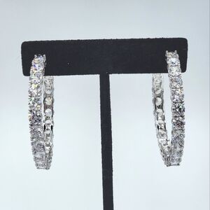 Silver Crystal Hoop Earrings NWT #2388